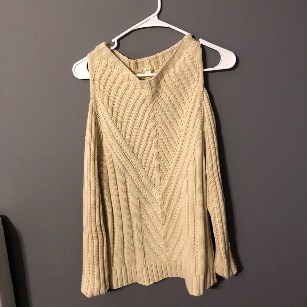 Open shoulder wool sweatshirt